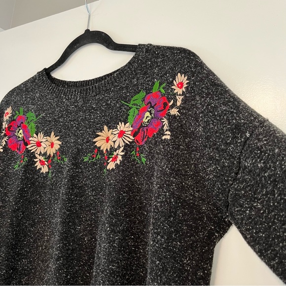 Madame | Embroidered Sweater - Picture 3 of 15